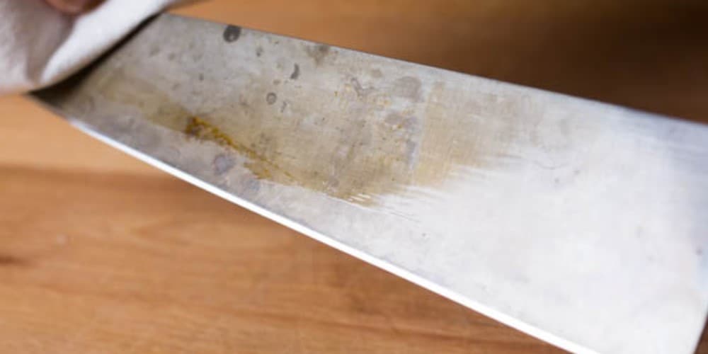 Remove Rust from Stainless Steel Knives